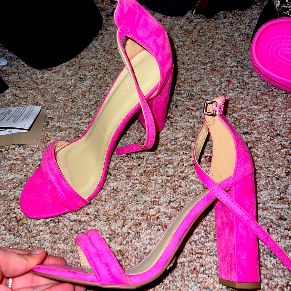 Pink Heels CR